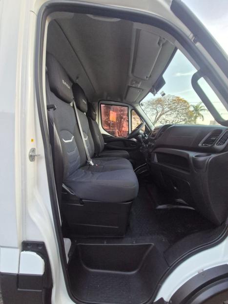 IVECO Daily 35-150 CABINE SIMPLES DIESEL, Foto 14