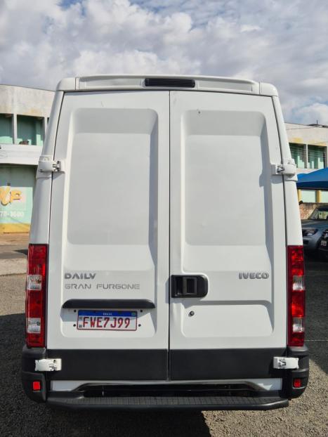 IVECO Daily 35S14 3P DIESEL GRAND FURGONE TURBO INTERCOOLER, Foto 6