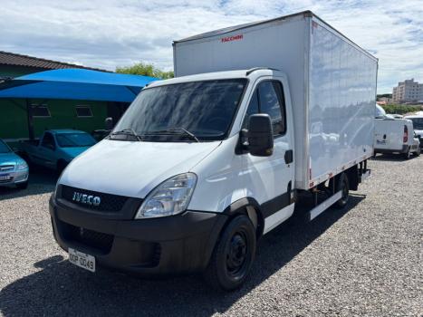 IVECO Daily 35S14 DIESEL CHASSI CABINE TURBO INTERCOOLER, Foto 16