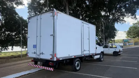 IVECO Daily 35S14 DIESEL CHASSI CABINE TURBO INTERCOOLER, Foto 6