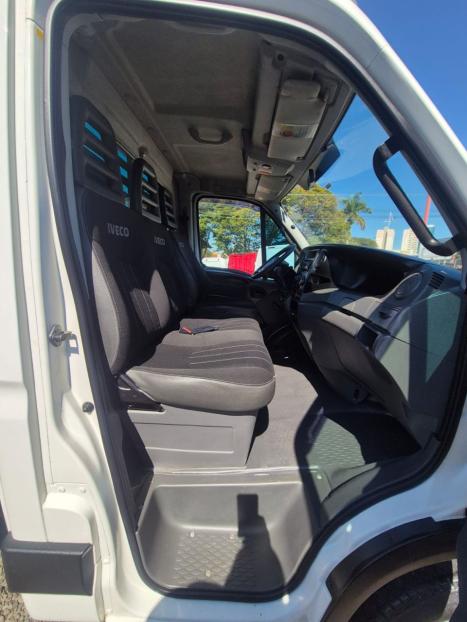 IVECO Daily 35S14 DIESEL CHASSI CABINE TURBO INTERCOOLER, Foto 5