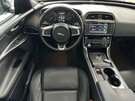 JAGUAR XE 2.0 16V 4P SI4 R-SPORT TURBO AUTOMTICO, Foto 3