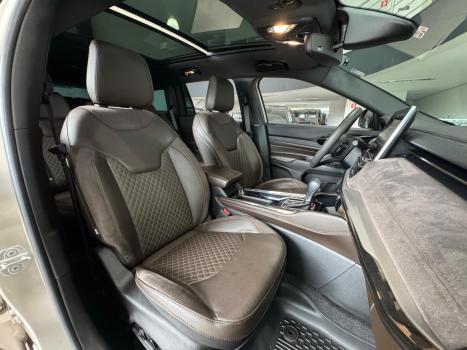 JEEP Commander 2.0 16V 4P TD380 OVERLAND TURBO DIESEL AUTOMTICO, Foto 11