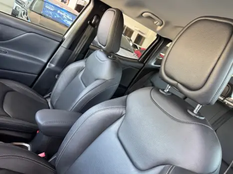 JEEP Renegade 1.8 16V 4P FLEX LONGITUDE AUTOMTICO, Foto 15