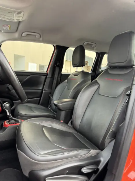 JEEP Renegade 2.0 16V 4P TURBO DIESEL TRAILHAWK 4X4 AUTOMTICO, Foto 8