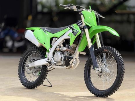 KAWASAKI KX 250 F , Foto 1