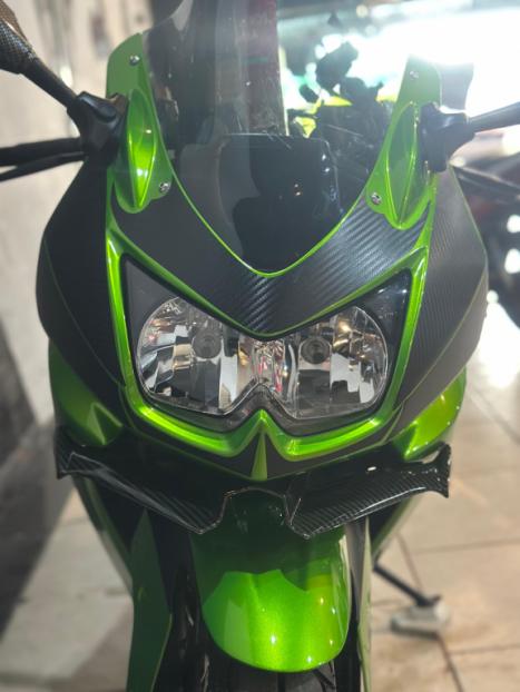 KAWASAKI Ninja 250 R, Foto 13