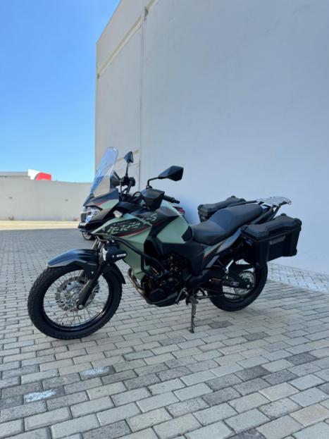 KAWASAKI Versys 300 TOURER, Foto 2