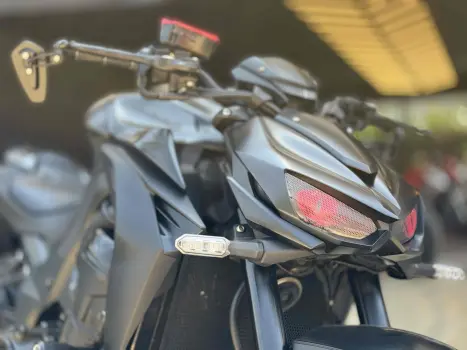 KAWASAKI Z 1000 , Foto 3