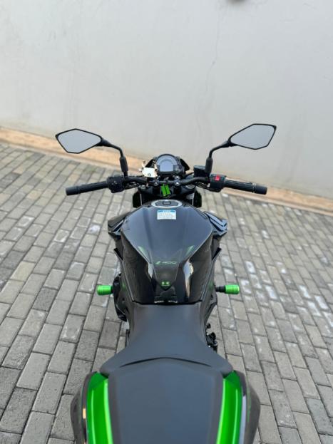 KAWASAKI Z 400 ABS, Foto 5