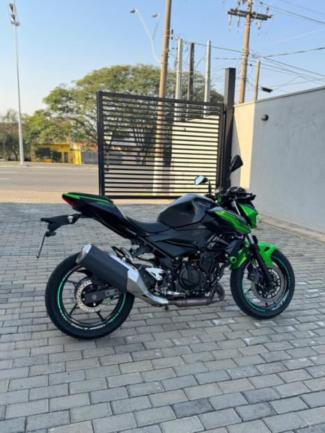 KAWASAKI Z 400 ABS, Foto 11