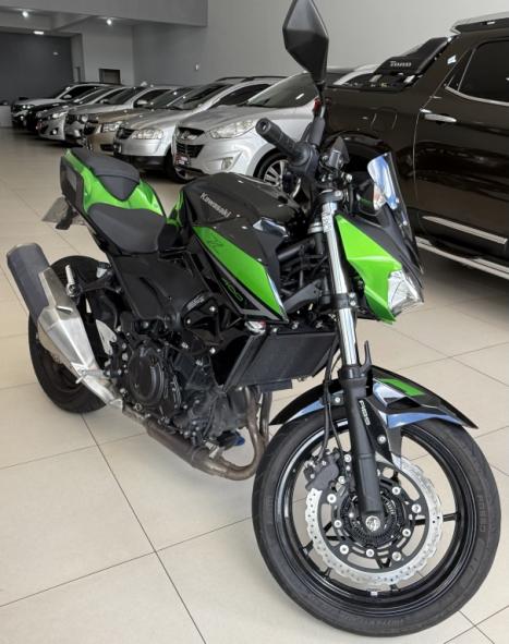 KAWASAKI Z 400 ABS, Foto 2