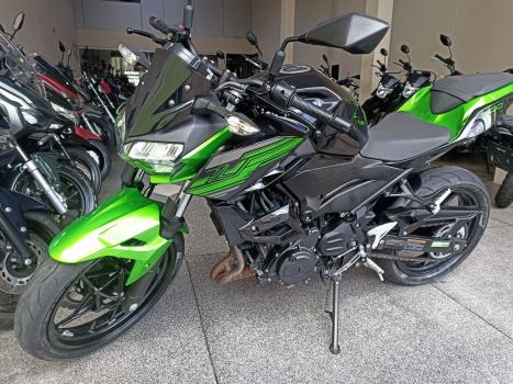 KAWASAKI Z 400 ABS, Foto 4