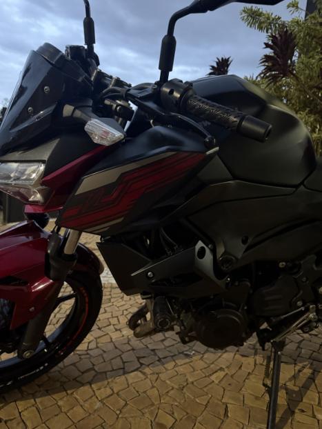 KAWASAKI Z 400 ABS, Foto 3