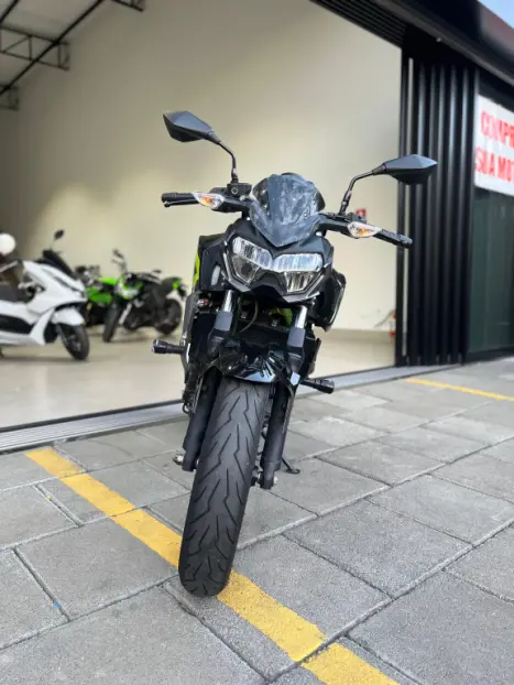KAWASAKI Z 400 ABS, Foto 1