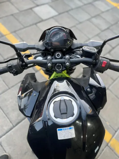 KAWASAKI Z 400 ABS, Foto 2