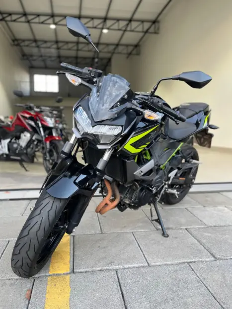 KAWASAKI Z 400 ABS, Foto 3