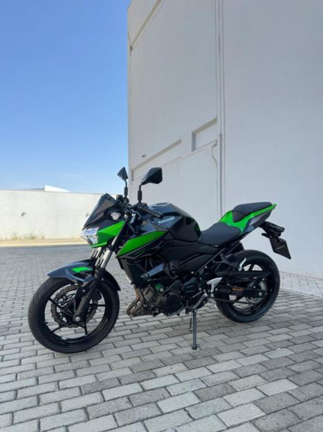 KAWASAKI Z 400 ABS, Foto 2