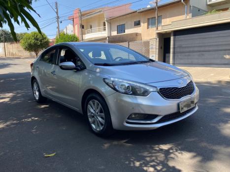 KIA Cerato Sedan 1.6 16V 4P SX3 AUTOMTICO, Foto 3