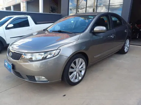 KIA Cerato Sedan 1.6 16V 4P SX3 AUTOMTICO, Foto 2