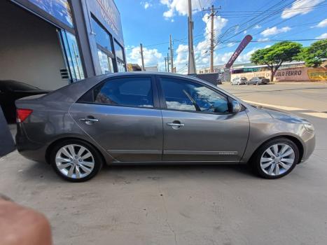 KIA Cerato Sedan 1.6 16V 4P SX3 AUTOMTICO, Foto 8