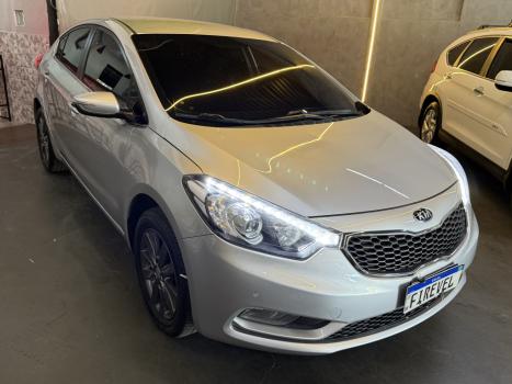 KIA Cerato Sedan 1.6 16V 4P SX, Foto 2