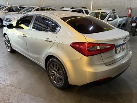 KIA Cerato Sedan 1.6 16V 4P SX, Foto 5