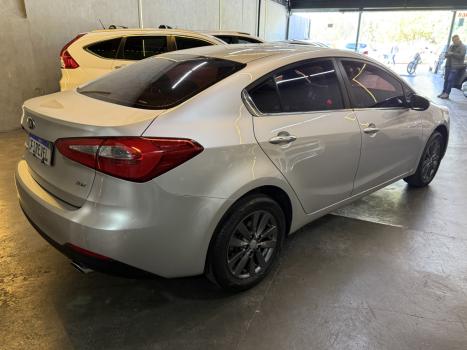 KIA Cerato Sedan 1.6 16V 4P SX, Foto 4
