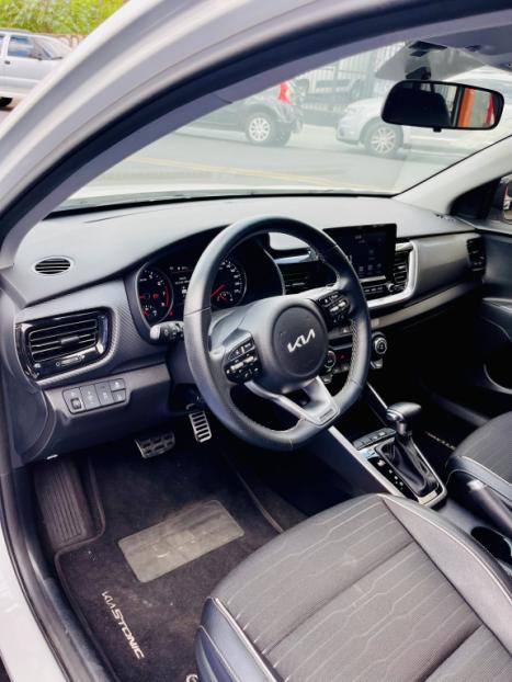 KIA Stonic 1.0 12V 4P FLEX TGDI MHEV SX TURBO HYBRID AUTOMTICO, Foto 14