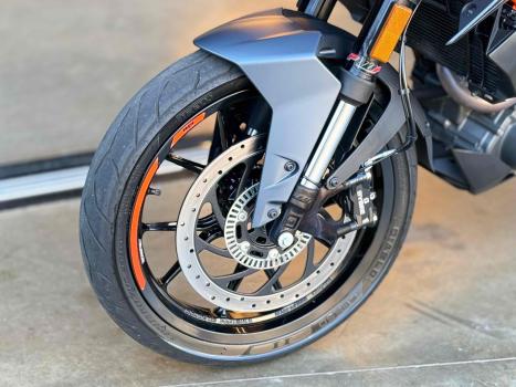KTM 390 Duke , Foto 14
