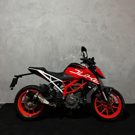 KTM 390 Duke , Foto 1