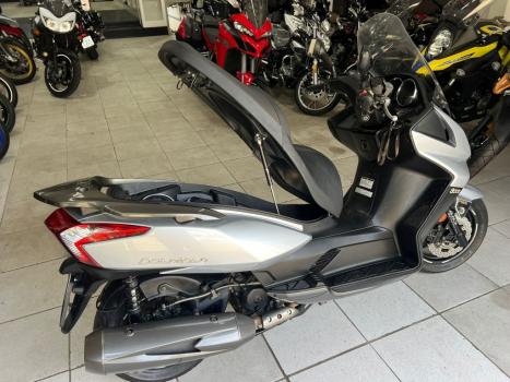 KYMCO Downtown 300i ABS, Foto 2