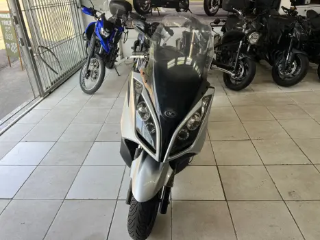 KYMCO Downtown 300i ABS, Foto 4