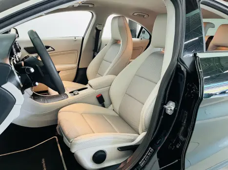 MERCEDES-BENZ CLA 180 1.6 16V 4P CGI TURBO 7G-TRONIC DCT AUTOMTICO, Foto 6