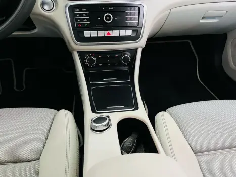 MERCEDES-BENZ CLA 180 1.6 16V 4P CGI TURBO 7G-TRONIC DCT AUTOMTICO, Foto 11
