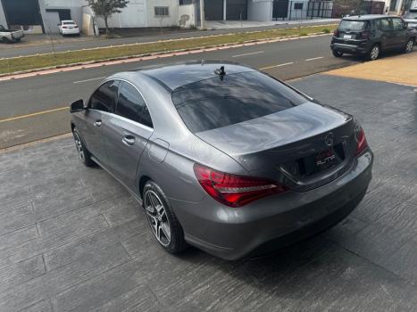 MERCEDES-BENZ CLA 180 1.6 16V 4P CGI TURBO 7G-TRONIC DCT AUTOMTICO, Foto 10