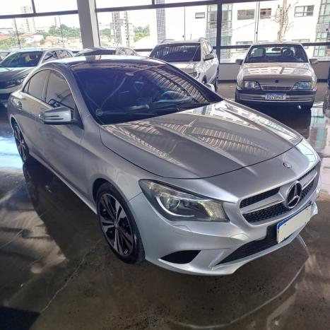 MERCEDES-BENZ CLA 200 1.6 16V 4P VISION AUTOMTICO, Foto 3