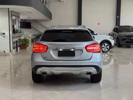 MERCEDES-BENZ GLA 200 1.6 16V 4P CGI ADVANCE TURBO AUTOMTICO, Foto 4