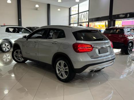 MERCEDES-BENZ GLA 200 1.6 16V 4P CGI ADVANCE TURBO AUTOMTICO, Foto 5