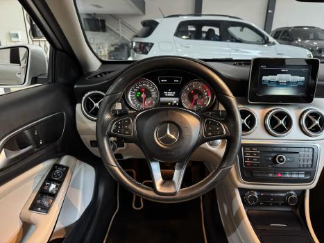 MERCEDES-BENZ GLA 200 1.6 16V 4P CGI ADVANCE TURBO AUTOMTICO, Foto 10