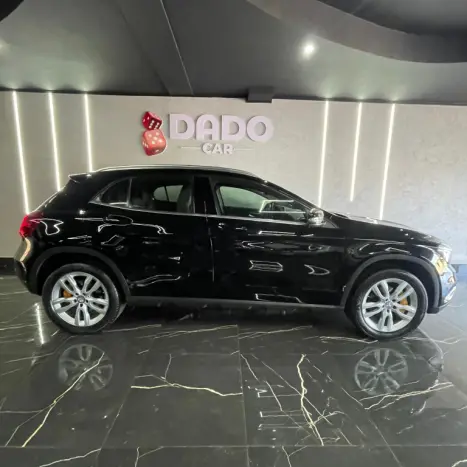 MERCEDES-BENZ GLA 200 1.6 16V 4P FLEX CGI STYLE TURBO AUTOMTICO, Foto 2