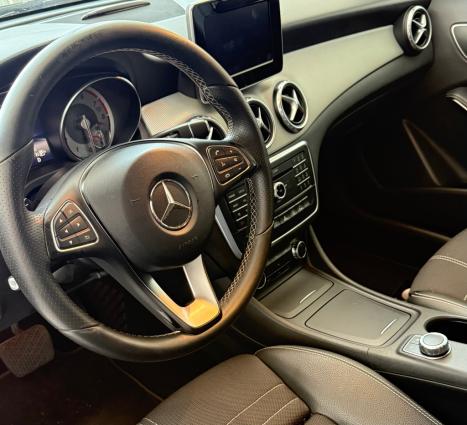 MERCEDES-BENZ GLA 200 1.6 16V 4P FLEX CGI ADVANCE TURBO AUTOMTICO, Foto 5