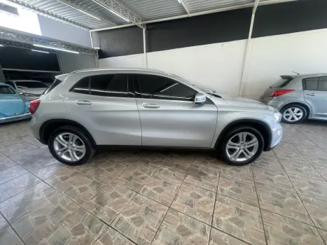 MERCEDES-BENZ GLA 200 1.6 16V 4P FLEX CGI STYLE TURBO AUTOMTICO, Foto 6