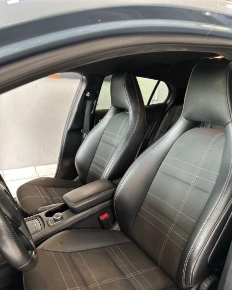 MERCEDES-BENZ GLA 200 1.6 16V 4P CGI ADVANCE TURBO AUTOMTICO, Foto 4