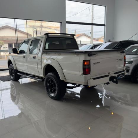 MITSUBISHI L 200 2.5 GLS 4X4 CABINE DUPLA TURBO DIESEL, Foto 4