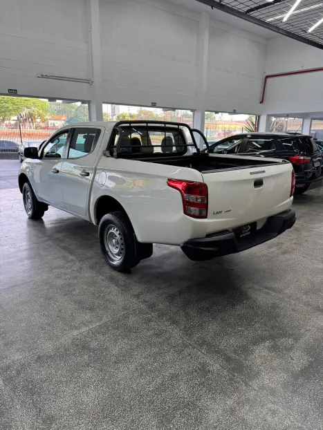 MITSUBISHI L 200 2.5 4X4 CABINE DUPLA DIESEL, Foto 6