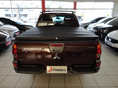 MITSUBISHI L 200 Outdoor 3.2 16V 4X4 CABINE DUPLA TURBO DIESEL INTERCOOLER AUTOMTICO, Foto 6