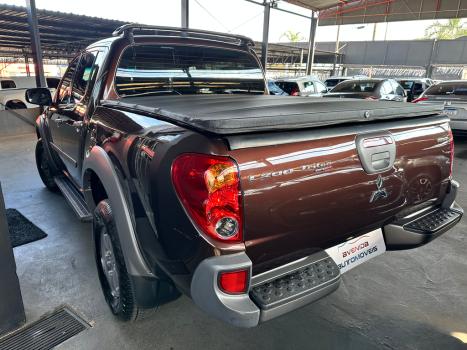 MITSUBISHI L 200 Outdoor 3.2 16V 4X4 CABINE DUPLA TURBO DIESEL INTERCOOLER AUTOMTICO, Foto 9