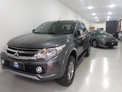 MITSUBISHI L 200 Triton 2.4 16V SPORT HPE 4X4 CABINE DUPLA TURBO DIESEL AUTOMTICO, Foto 2