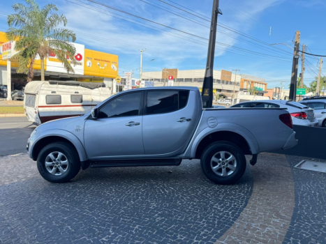 MITSUBISHI L 200 Triton 3.5 V6 HPE 4X4 FLEX CABINE DUPLA AUTOMTICO, Foto 5